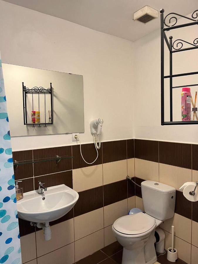 A13 Parliament Sunflower Cozy Apartment Budapest Luaran gambar
